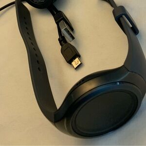 Samsung Gear S2 with wireless charger (Verizon)